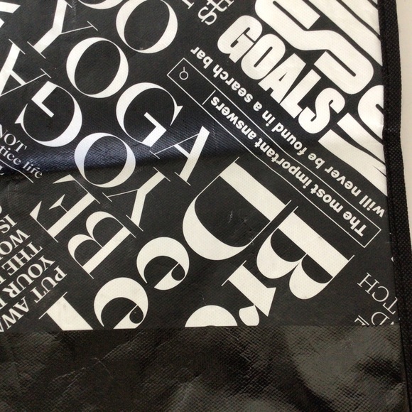 LULULEMON LARGE MANIFESTO REUSABLE TOTE BAG - Picture 10 of 16